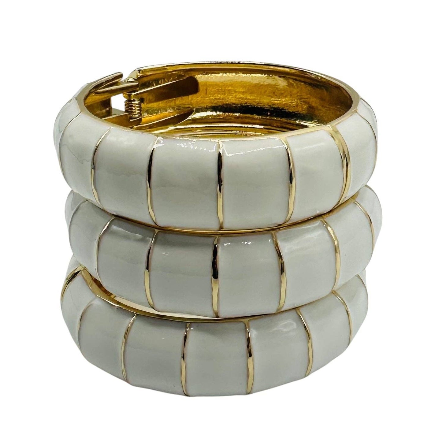 White Bamboo Bracelet – Classic with a Twist