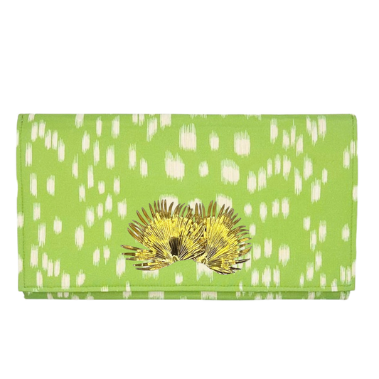 Reverse Les Touches Clutch – Brunschwig & Fils | Palm Frond Hardware Detail