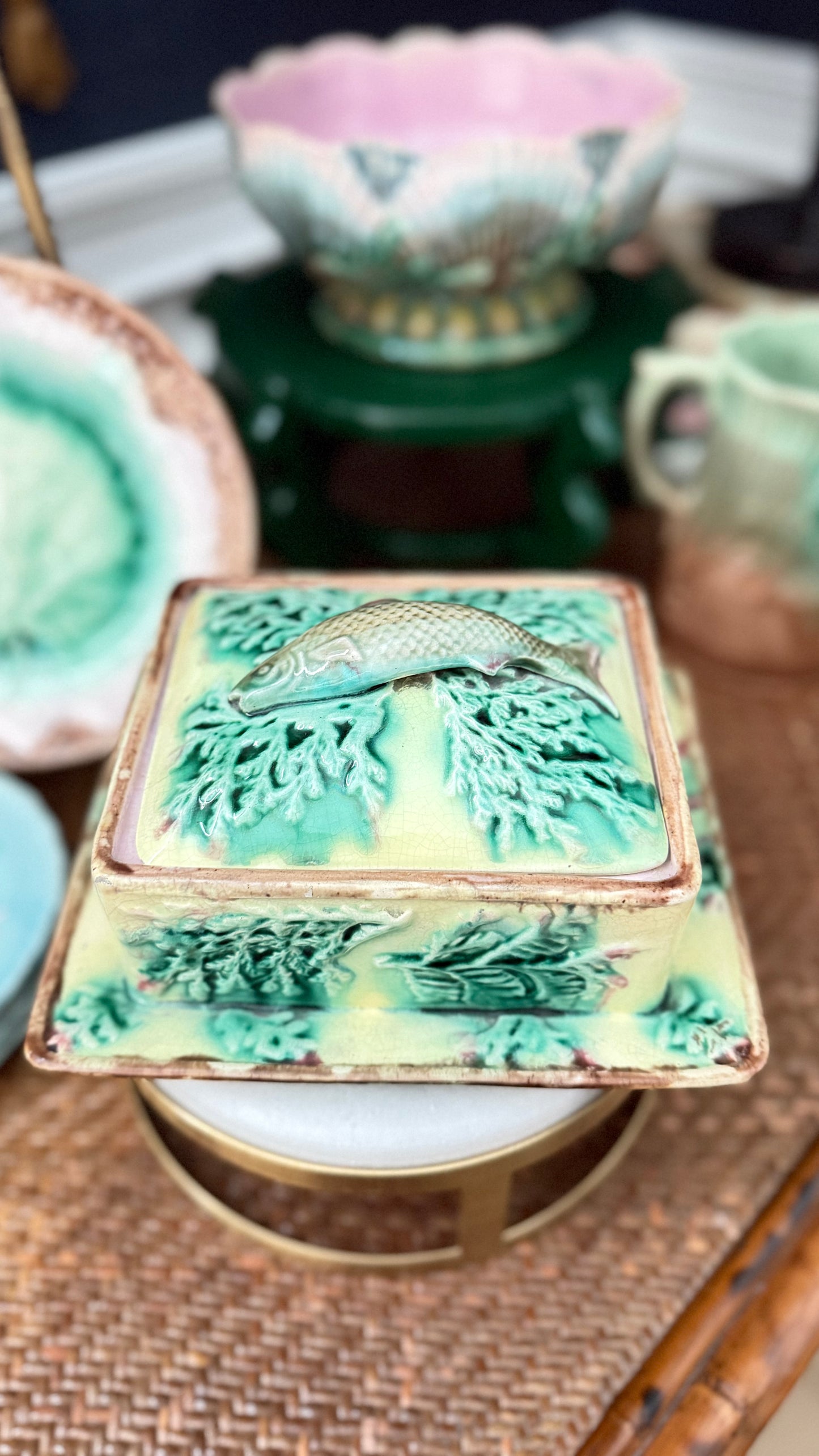 Antique Victorian majolica sardine box attributed to George Jones with molded seaweed and fish-form lid handle
