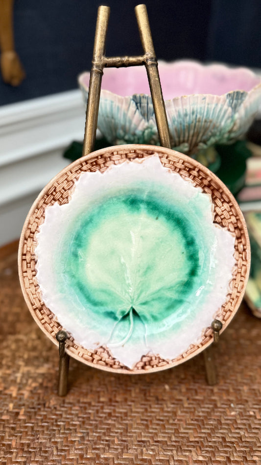 Antique c.1880 Griffen Smith & Hill Etruscan Majolica Cauliflower Star plate in green, pink and brown