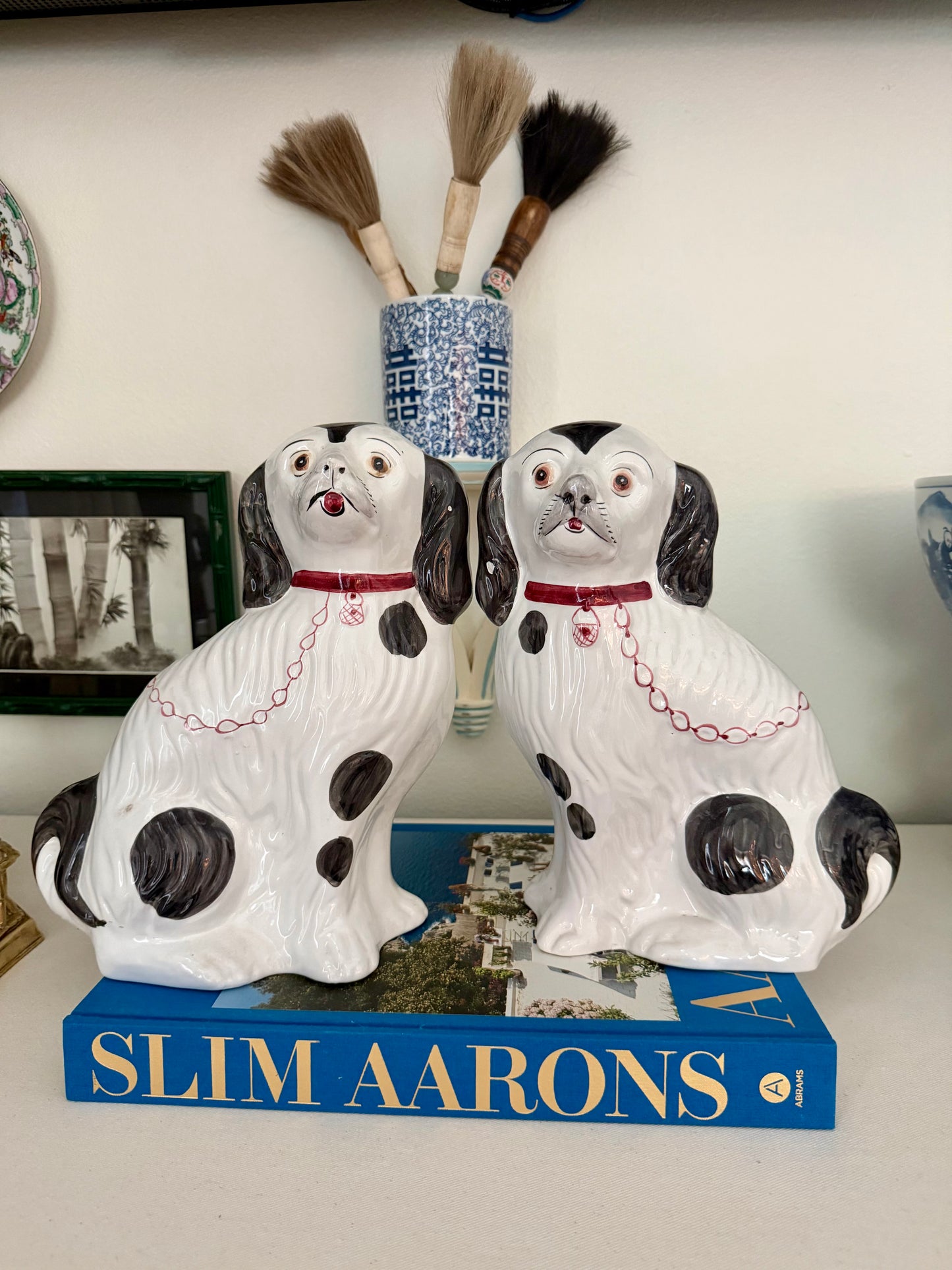 Pair of Vintage 1980s Hand-Painted Staffordshire-Style Spaniel Dogs | Portugal