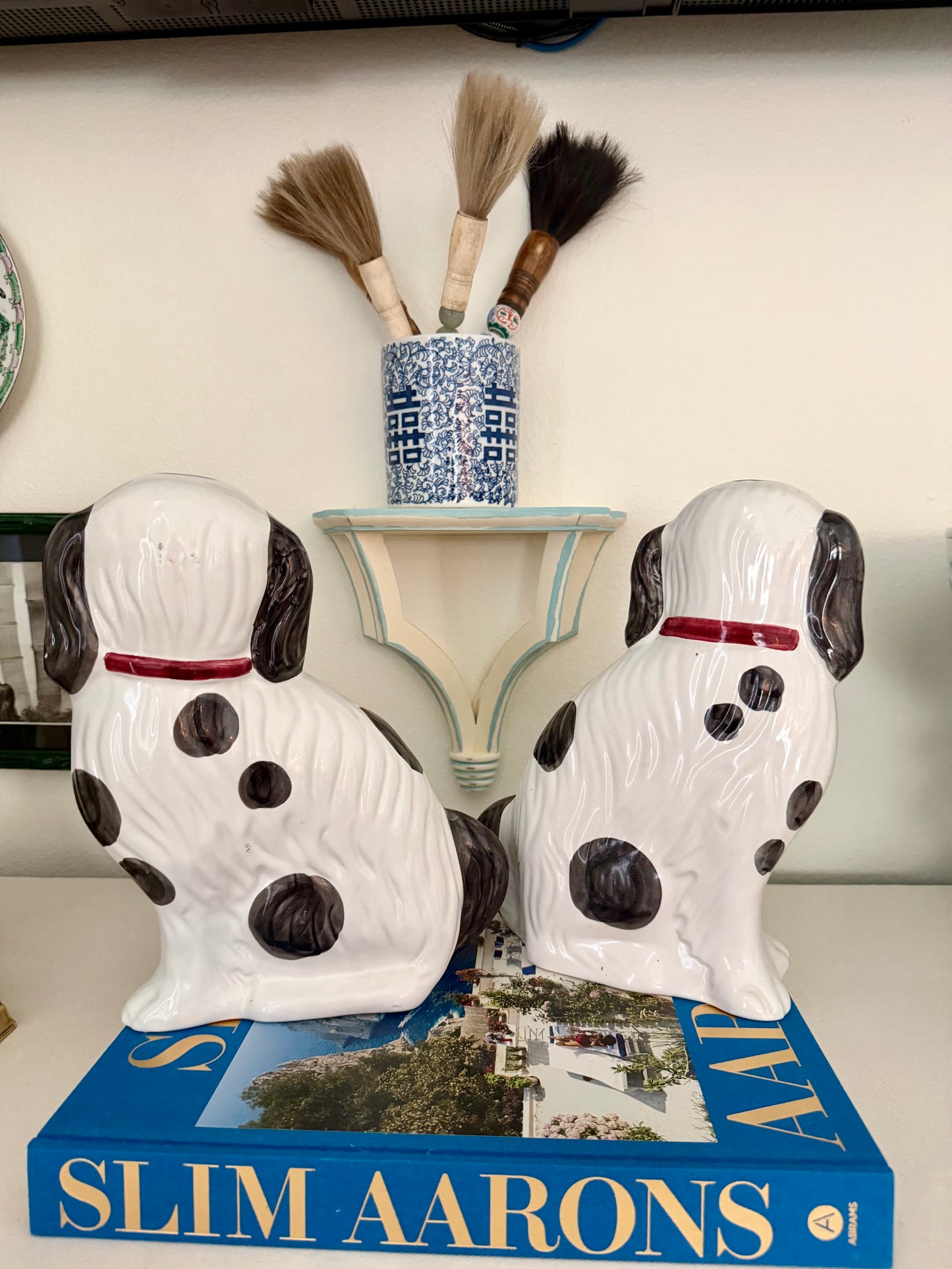 Pair of Vintage 1980s Hand-Painted Staffordshire-Style Spaniel Dogs | Portugal