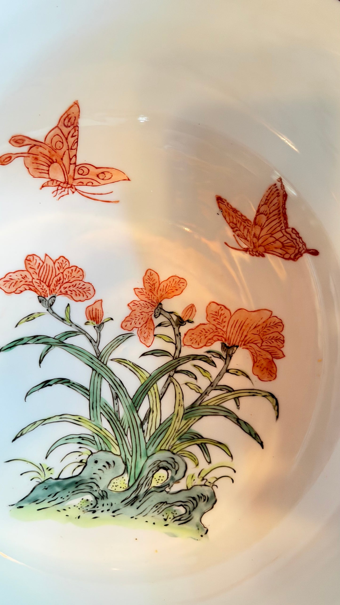 Large Vintage Mottahedeh Bird & Butterfly Porcelain Punch Bowl